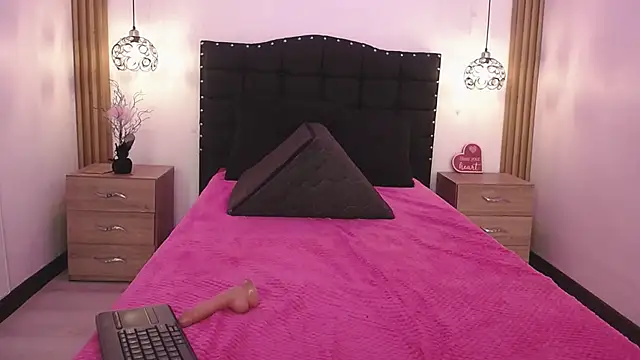 LAKSMI_BLUE's cam snapshot