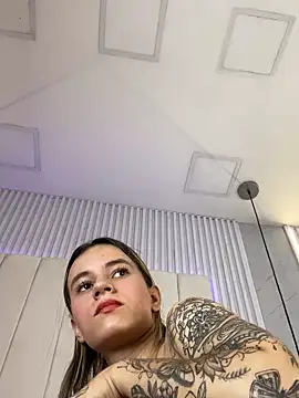 JuliaColemann live sex cam