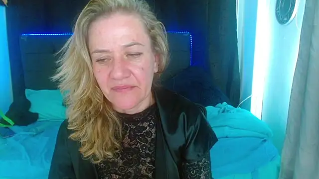 andreea_xx's cam snapshot