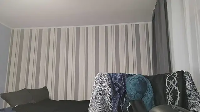 EdithManning's cam snapshot