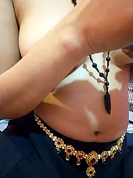 Student_girl_12th's cam snapshot