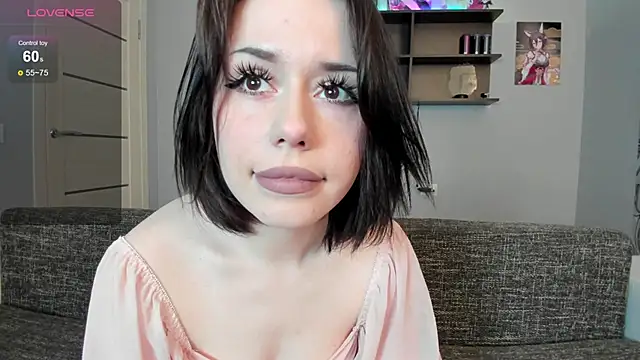 AyakaTyan's cam snapshot