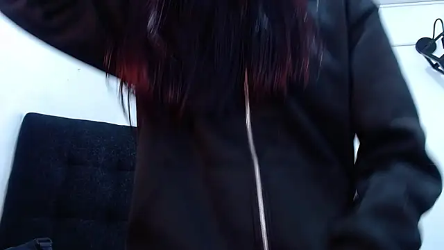 srta_luciana's cam snapshot