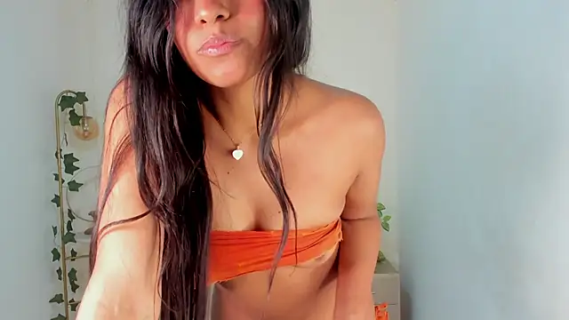 Kelsie_hills's cam snapshot