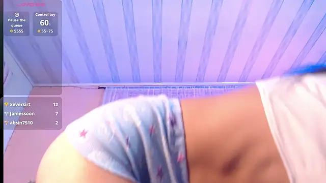 SweetRenata_'s cam snapshot