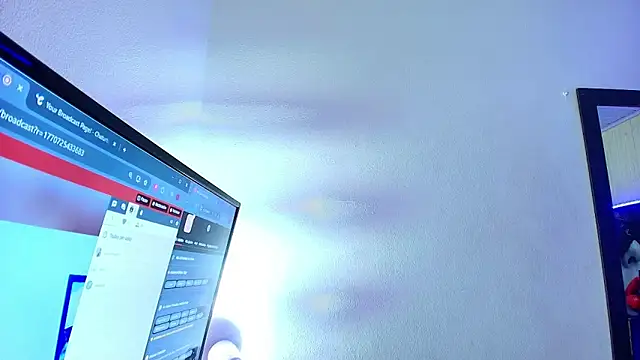 alison_moon7's cam snapshot