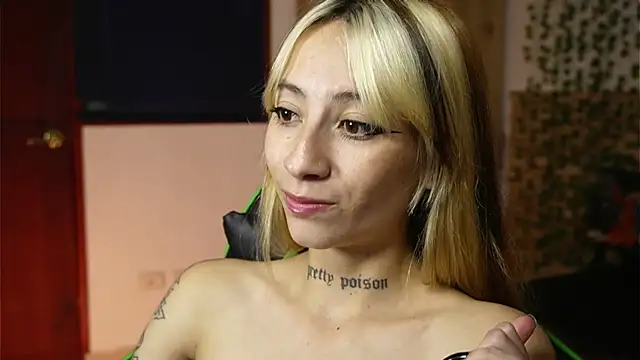 Michell_Wallker's cam snapshot