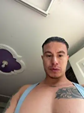 DominickVegas live sex cam