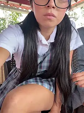 l0lita_sweet live sex cam