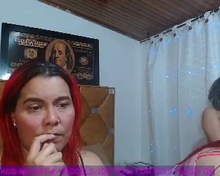 LITTLEKITTY19's cam snapshot