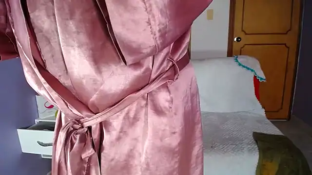 sophia_ny's cam snapshot