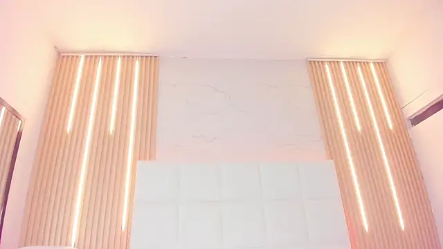 Elody_rousse's cam snapshot