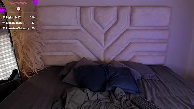 Rebeca_Williams_'s cam snapshot