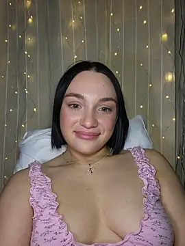 HotDevilGirl_'s cam snapshot