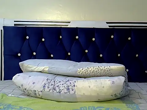 Goddess_nanaya live sex cam