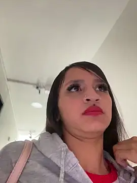 Lauraa_pink12's cam snapshot