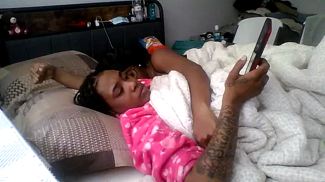 dezzidavill's cam snapshot