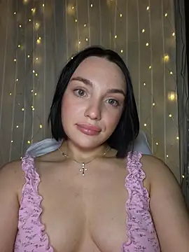 HotDevilGirl_'s cam snapshot