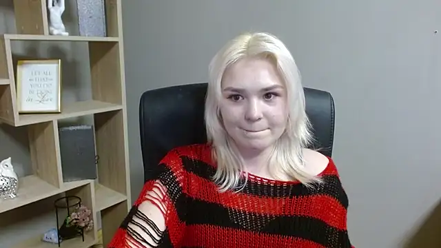 SweetLilyxo's cam snapshot