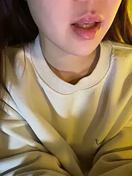 Uyennii02's cam snapshot