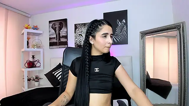 mialiore's cam snapshot