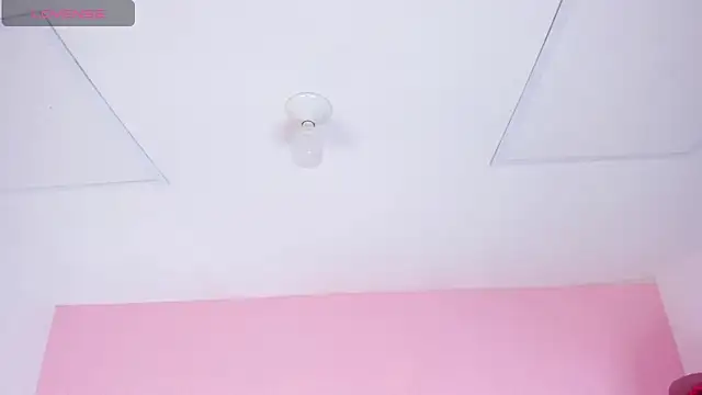 Isabella_moreau's cam snapshot