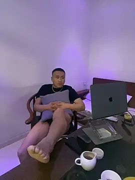 GoldLoge live sex cam