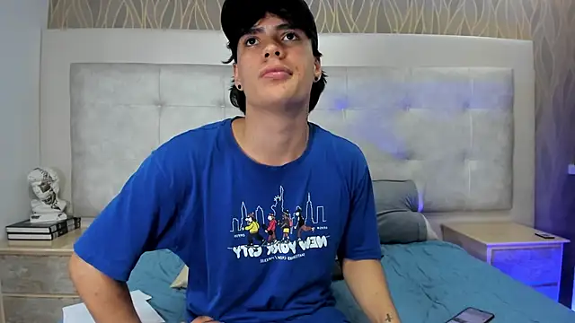 BenitoSaenz live sex cam