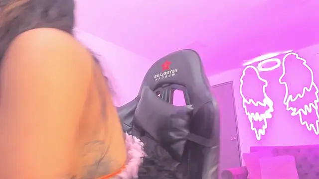 silvana__miller's cam snapshot