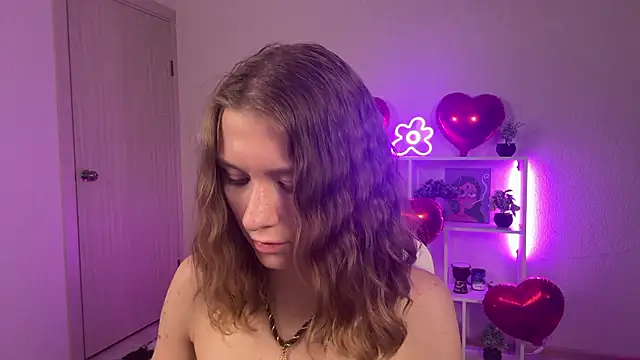 KellySunn's cam snapshot