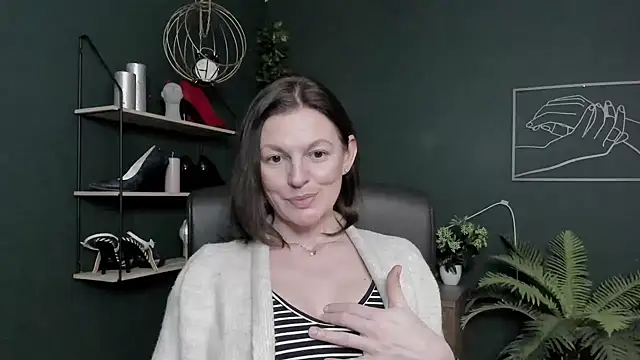 VivianWILD's cam snapshot