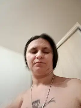 stropinela23's cam snapshot