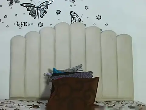 AdaraTastty's cam snapshot