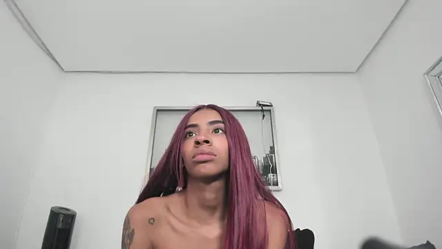 sarah_ashbourne's cam snapshot