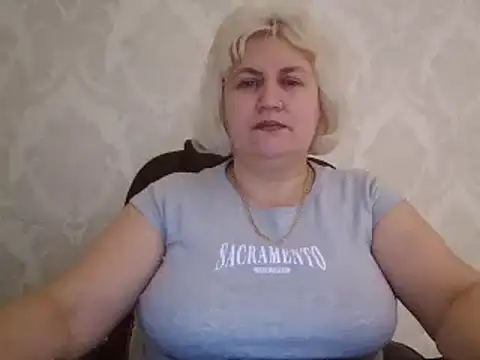 AngelaFamez's cam snapshot