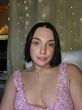 HotDevilGirl_'s cam snapshot