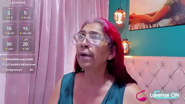 renata_milf_ live sex cam