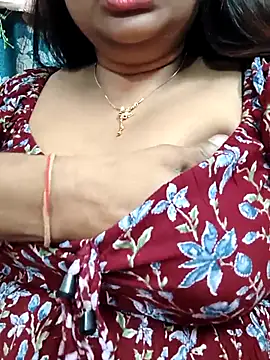 Lovelyindian87's cam snapshot