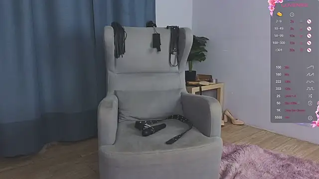 laracroftmansion live sex cam