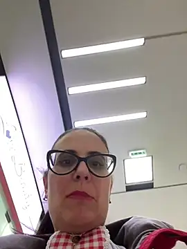 NataKitten live sex cam