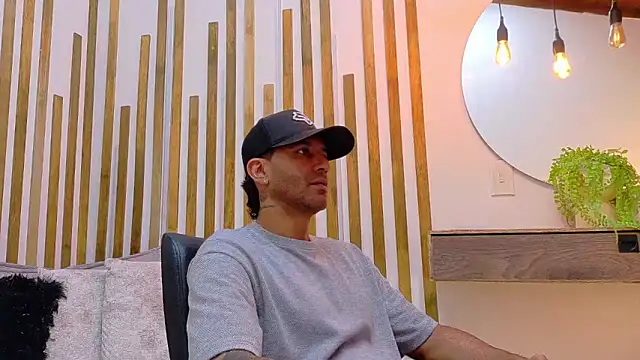 yorbymaxx's cam snapshot