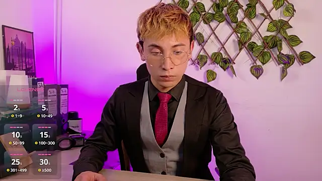 Naughty__Chriss live sex cam