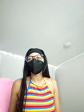 Liarmosca21 live sex cam