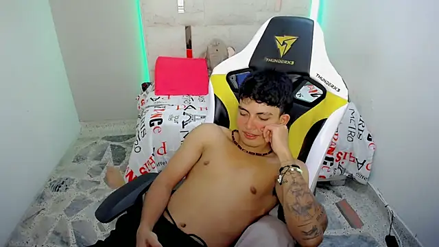 Green_XoX live sex cam