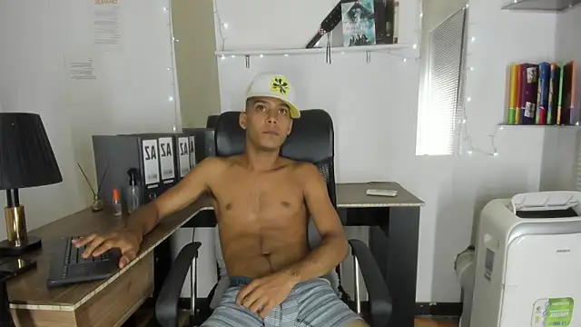 xxKamadevaxx live sex cam