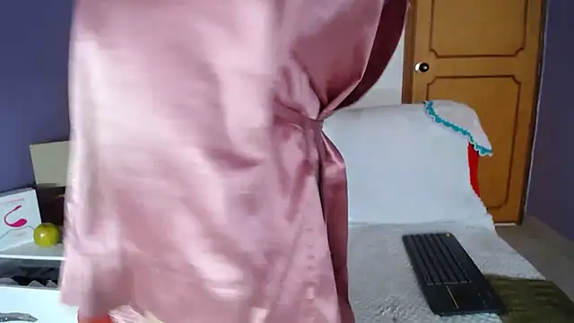 sophia_ny's cam snapshot