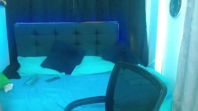 andreea_xx's cam snapshot