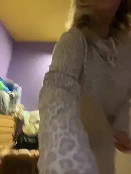 Irina2909@xh's cam snapshot