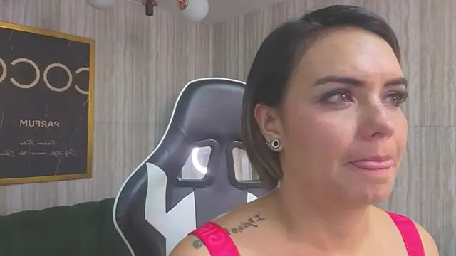 zarcasutra_t's cam snapshot