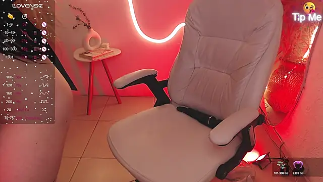 ViolettaHotLatin_'s cam snapshot